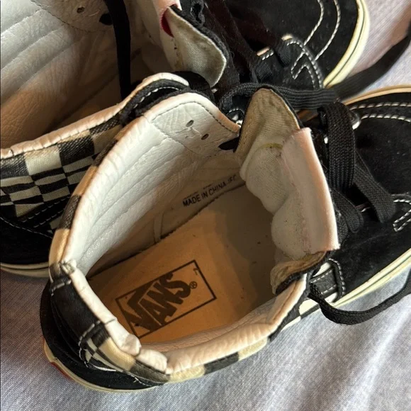 Vans Black and White High-Top Sneakers - Picture 2 of 12